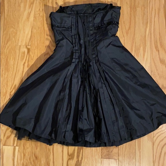 BCBGMaxAzria taffeta beaded dress in black sz 4 - Picture 6 of 9